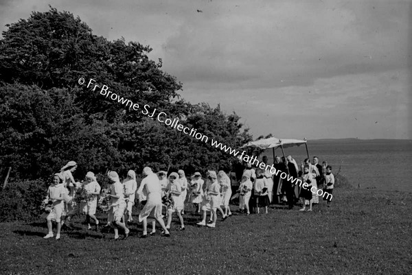 GORTNOOR ABBEY PROCESSION